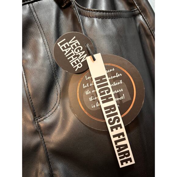 Dollhouse vegan leather high rise flare Jackie style women’s pants size 7/8 - Picture 4 of 12